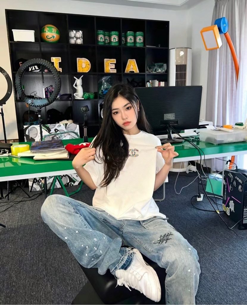 業界最高い品質 コピー ロゴアルファベットシャネルTシャツ半袖