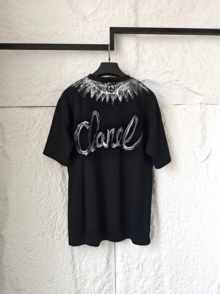 新作 激安販売 スーパーコピー シャネル半袖Tシャツ手描きカーディガンスタイル