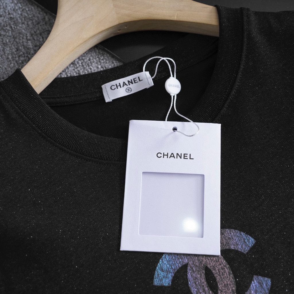 激安販売 業界最高い品質 コピー シャネル半袖Tシャツロゴプリント