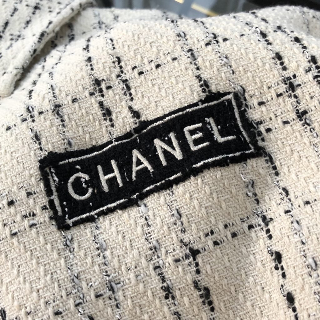 入手困難  シャネルシャツコートチェック刺繍タイプ 激安通販