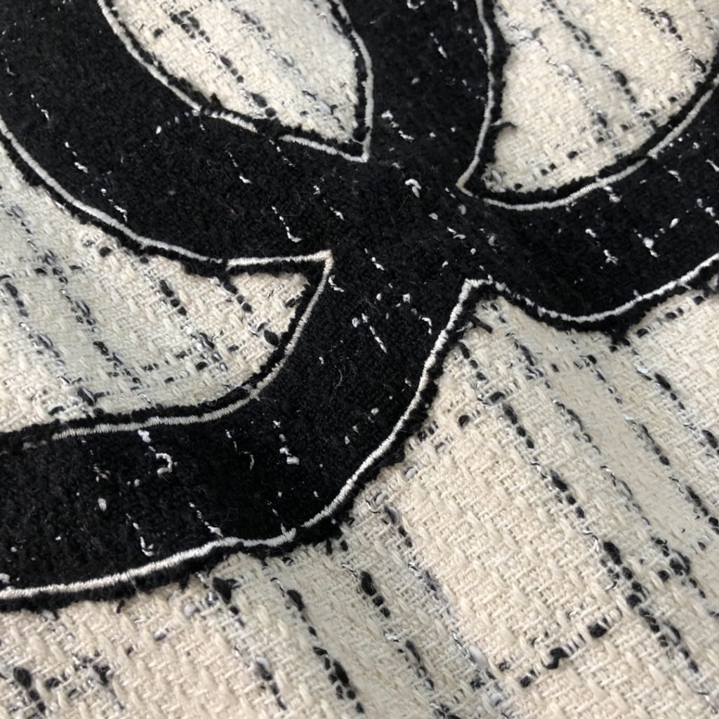 入手困難  シャネルシャツコートチェック刺繍タイプ 激安通販