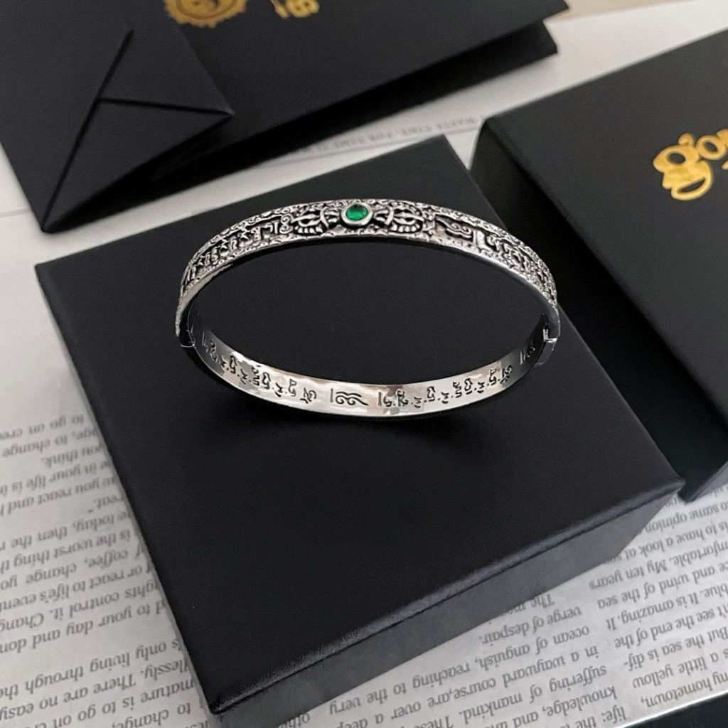 Goro’s（ゴローズ） コピー 高橋吾郎925純銀梵字ブレスレットトレンドシルバーアクセサリー 激安通販 