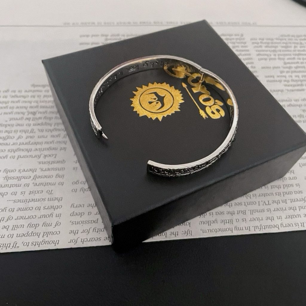 Goro’s（ゴローズ） コピー 高橋吾郎925純銀梵字ブレスレットトレンドシルバーアクセサリー 激安通販 