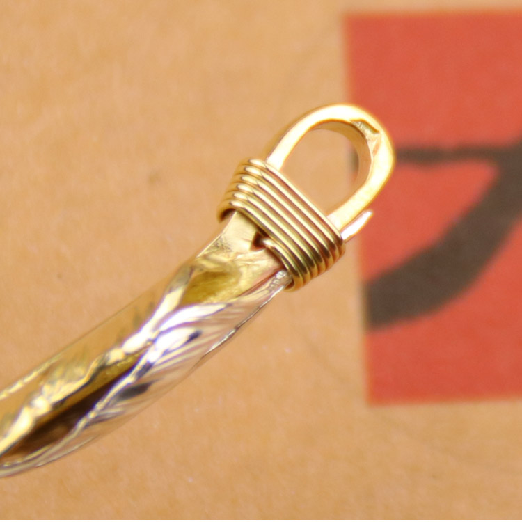 Goro’s(ゴローズ)高橋吾郎 スーパーコピー トレンドシルバーアクセサリー羽シリーズ925銀羽ペンダント