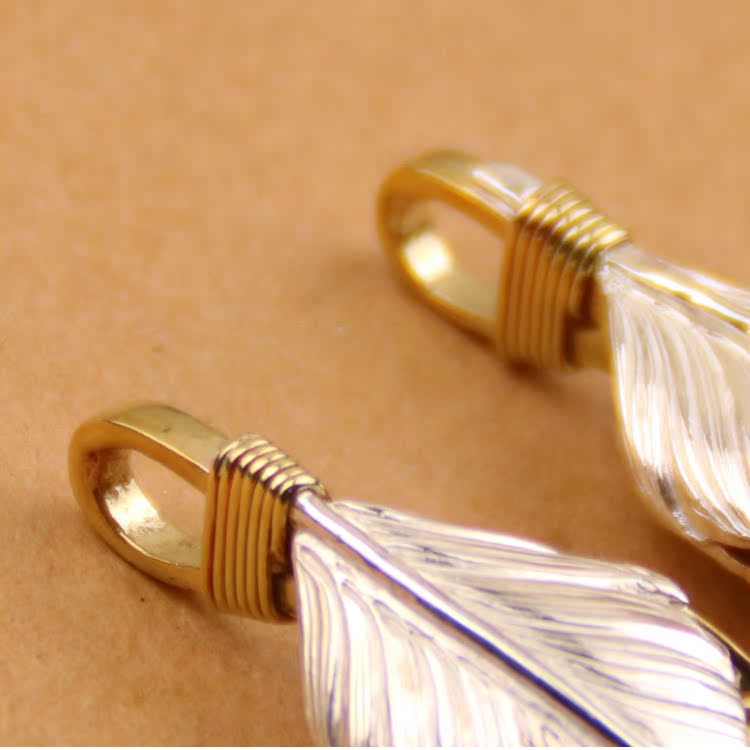 Goro’s(ゴローズ)高橋吾郎 スーパーコピー トレンドシルバーアクセサリー羽シリーズ925銀羽ペンダント