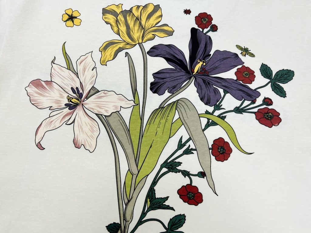 GUCCI (グッチ) 芸能人 コピー フラワー半袖プリントTシャツ|スーパーコピーn級優良店 2 GUCCI (グッチ) 芸能人 コピー フラワー半袖プリントTシャツ