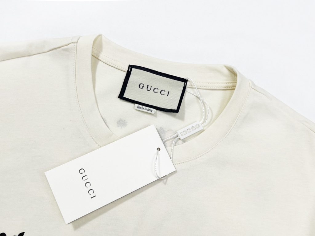 GUCCI (グッチ) 芸能人 コピー フラワー半袖プリントTシャツ|スーパーコピーn級優良店 6 GUCCI (グッチ) 芸能人 コピー フラワー半袖プリントTシャツ