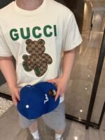 GUCCI (グッチ) 偽物 芸能人 刺繍丸首半袖Tシャツ