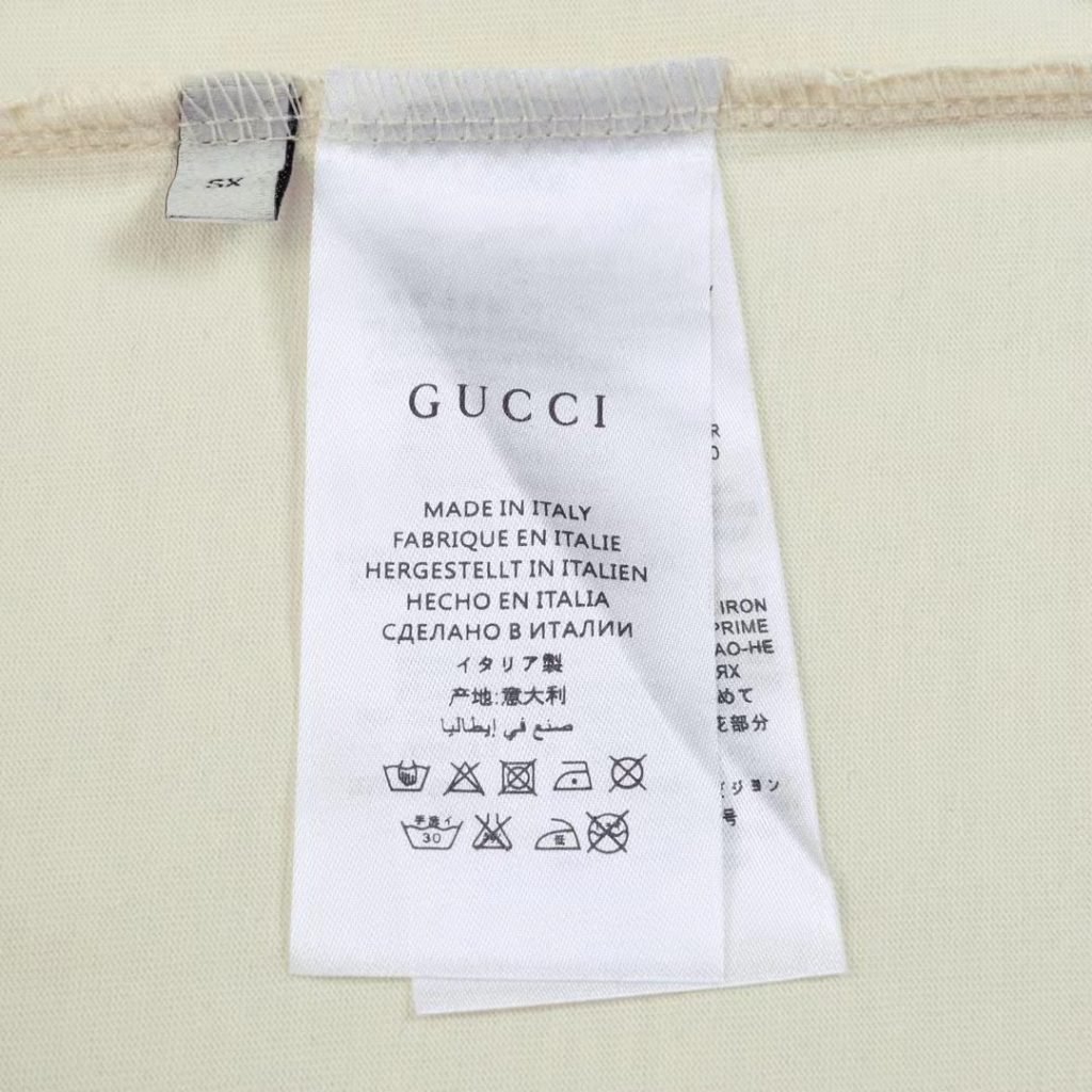 GUCCI (グッチ)  コピー  猫アルファベットプリント丸首半袖Tシャツ 激安通販