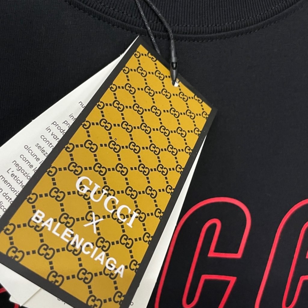 GUCCI (グッチ)   芸能人 スーパーコピー 春夏新作刺繍Tシャツ半袖  通販