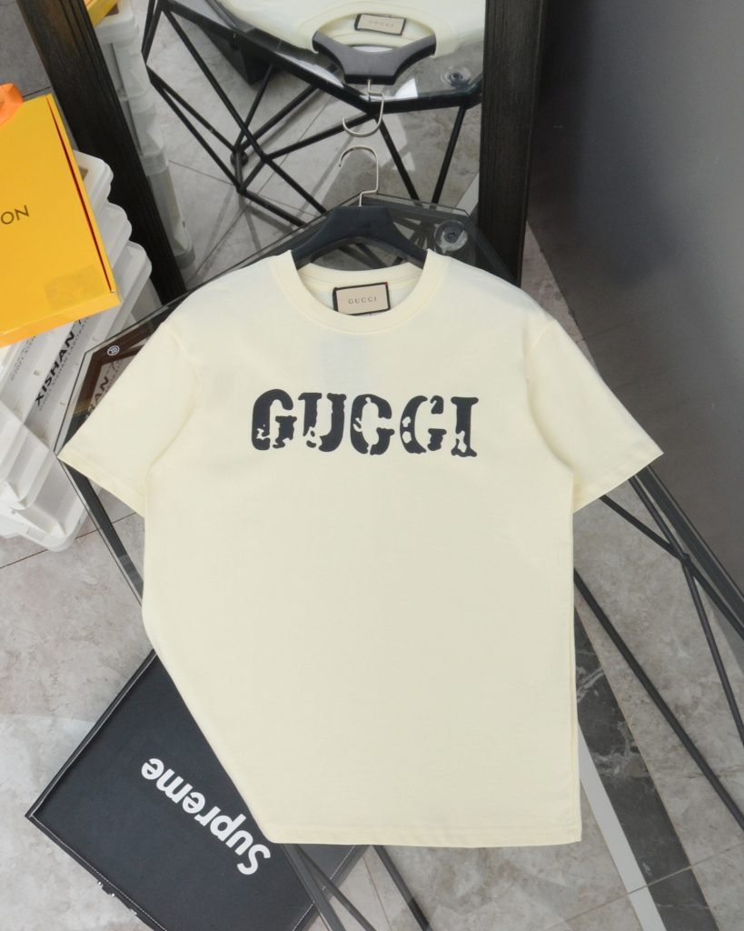 GUCCI (グッチ) スーパーコピー アルファベットロゴプリント丸首半袖Tシャツ 通販