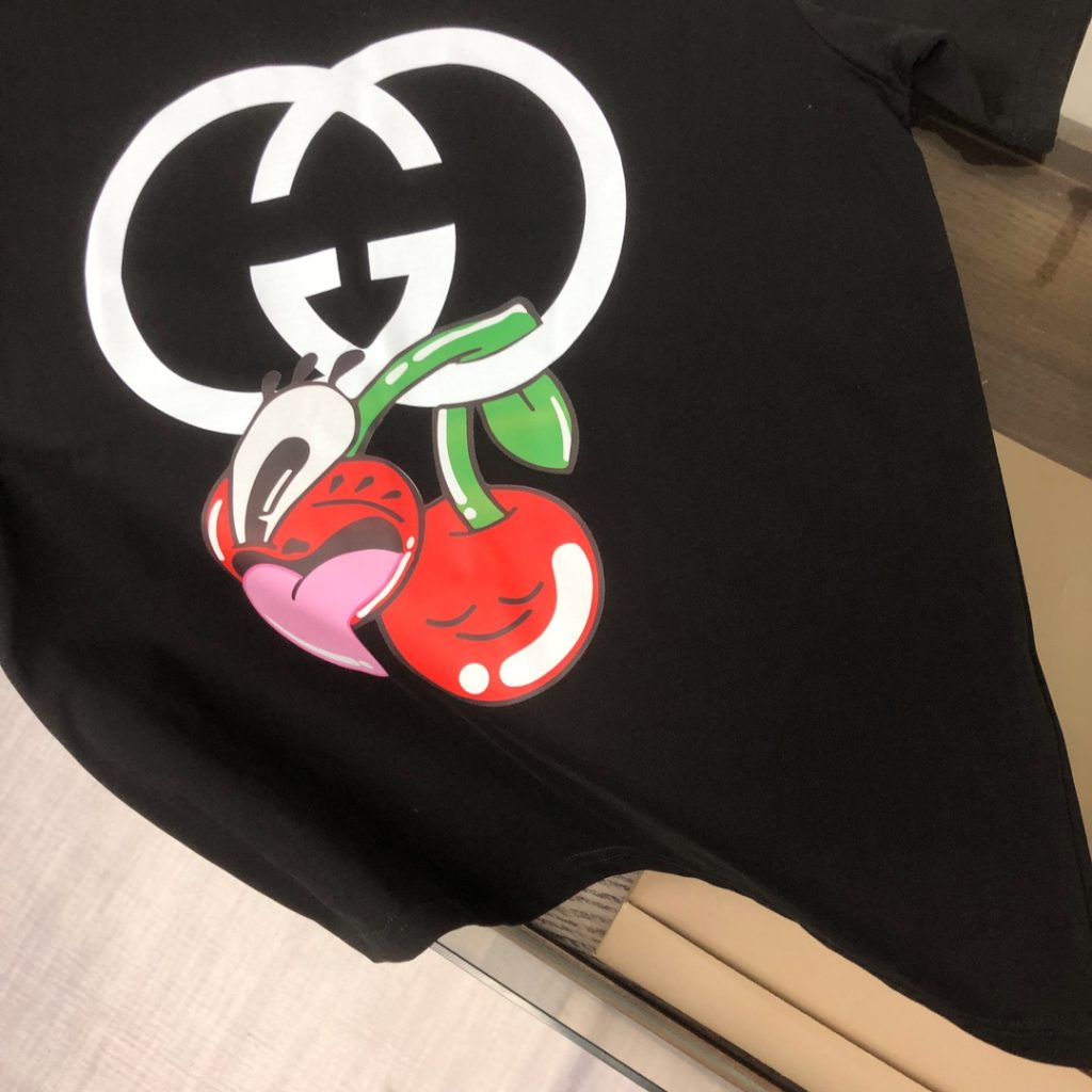 GUCCI (グッチ) 芸能人  偽物 コットン丸首半袖Tシャツ