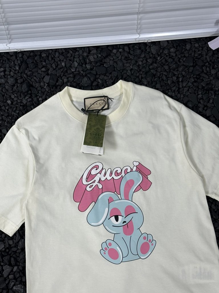 GUCCI (グッチ) n級品 芸能人 夏の新作子供の趣ピンクブルーウサギアルファベットプリント半袖