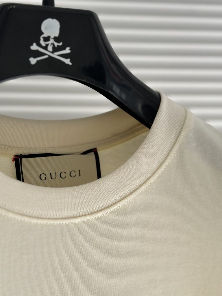 GUCCI (グッチ) コピー 龍年限定タイプロゴカジュアル半袖 激安通販