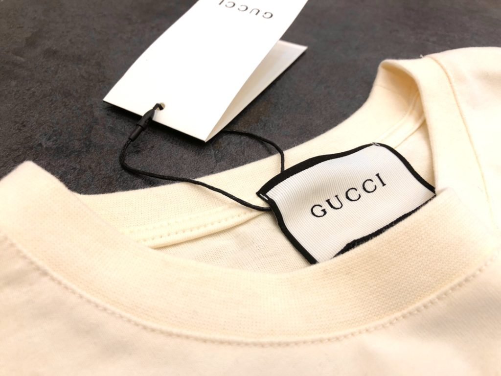 GUCCI (グッチ)  スーパーコピー春夏兎八哥プリント半袖Tシャツ