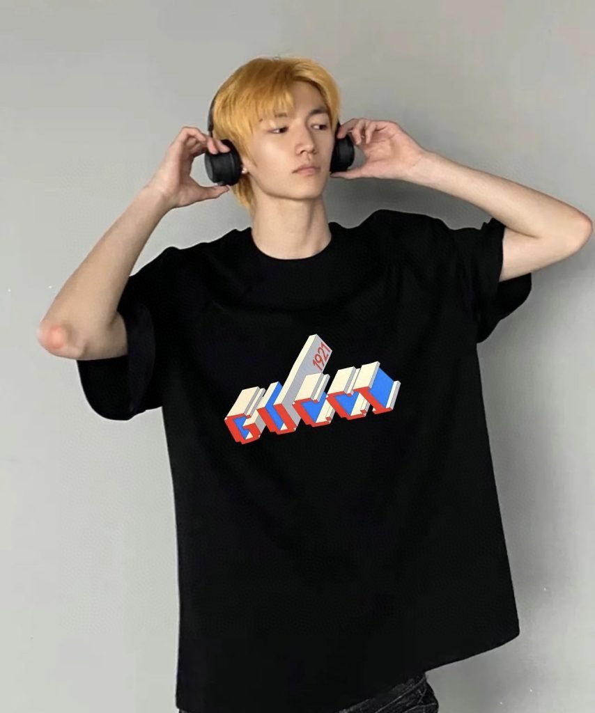 GUCCI (グッチ)   2024新作 n級品 レッドブルーアルファベットTシャツ 激安通販