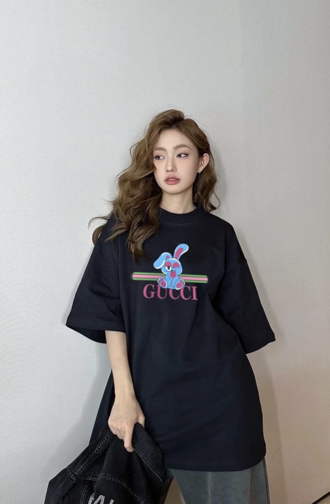 GUCCI (グッチ)    2024最新の限定 n級品 タイプウサギ柄カジュアル半袖Tシャツ 激安通販