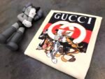 GUCCI (グッチ) スーパーコピー春夏兎八哥プリント半袖Tシャツ