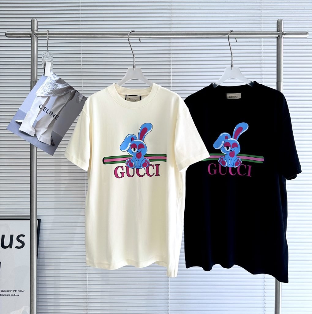 GUCCI (グッチ)    2024最新の限定 n級品 タイプウサギ柄カジュアル半袖Tシャツ 激安通販