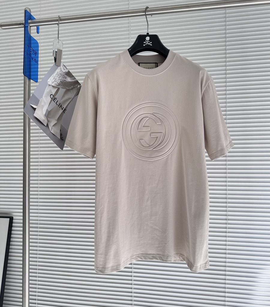GUCCI (グッチ) コピー 龍年限定タイプロゴカジュアル半袖 激安通販
