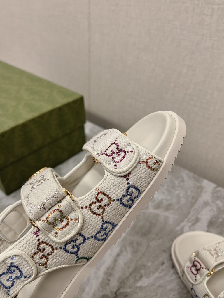 Gucci（グッチ） コピー カップルタイプビーチサンダル定番老布サンダル 激安通販