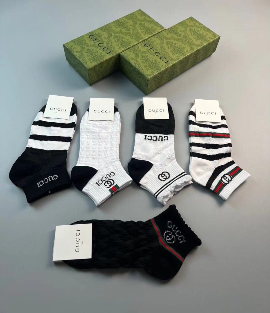 Gucci(グッチ) コピー Gucci ・新品靴下 【一箱五足】ジャカード定番ダブルGマーク 激安通販|スーパーコピーn級優良店 5 Gucci(グッチ) コピー Gucci ・古奇❗️ G家新品靴下❗️ 【一箱五足】ジャカード定番ダブルGマーク 激安通販