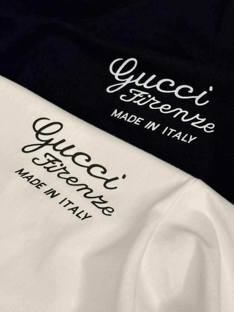 Gucci（グッチ） 2024新作 スーパーコピー アルファベットプリントペア半袖Tシャツ