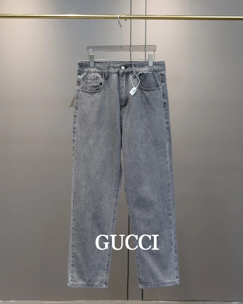 Gucci(グッチ)メンズトレンド 偽物 刺繍ウォッシュ加工微ストレッチストレートジーンズ 激安販売