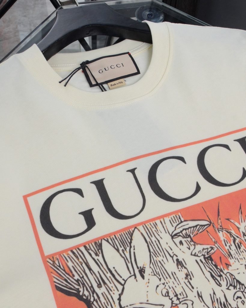 Gucci（グッチ）芸能人 コピー ラビットラウンドネックカジュアル半袖Tシャツ 激安通販