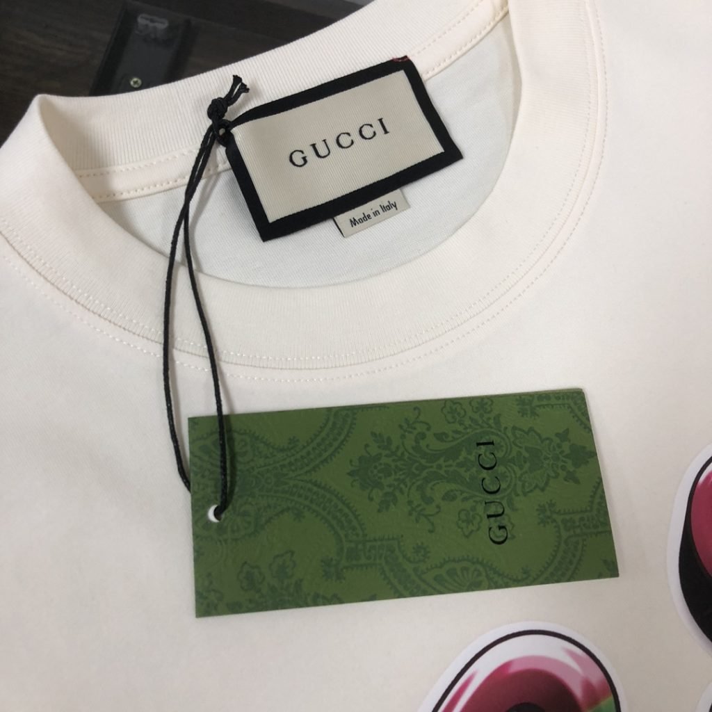 Gucci（グッチ）コピー 芸能人  春夏カップルタイプオシャレでカジュアルな半袖Tシャツ 激安通販