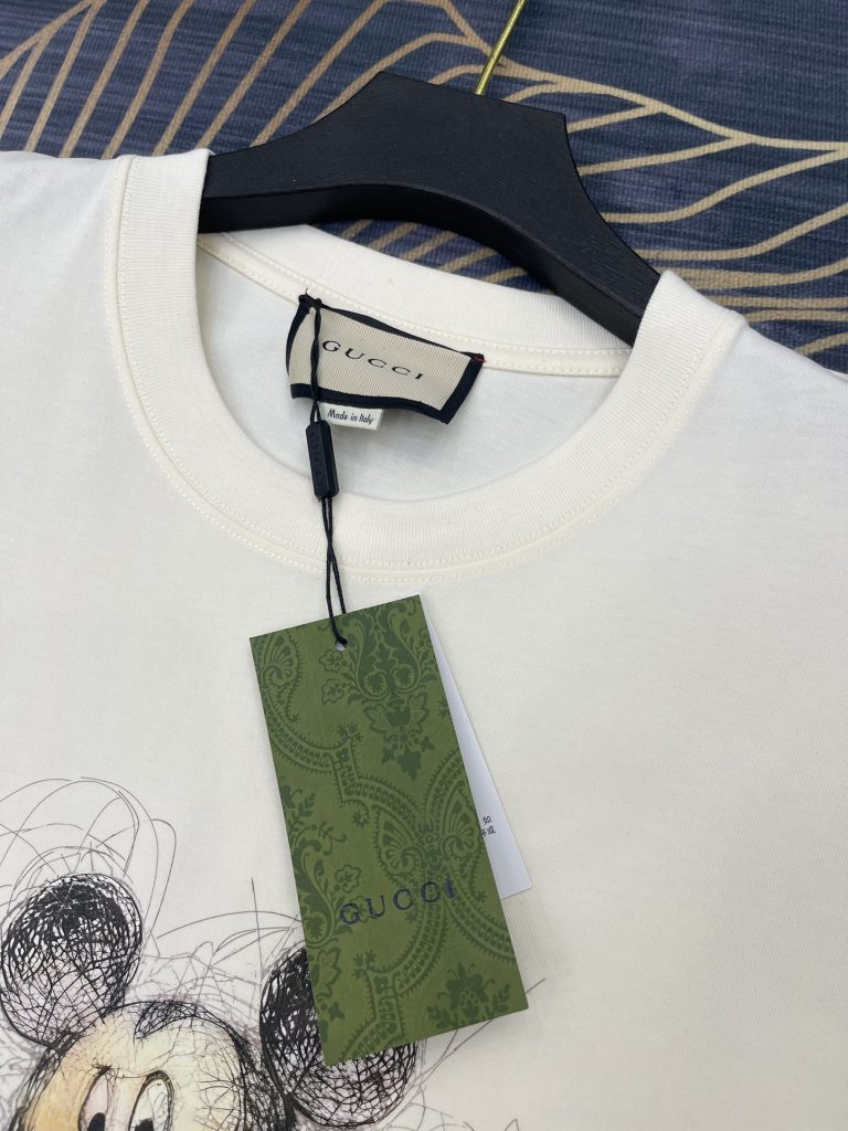 Gucci（グッチ） 春夏新作 激安販売   コピー アルファベットLOGO男女同タイプ半袖