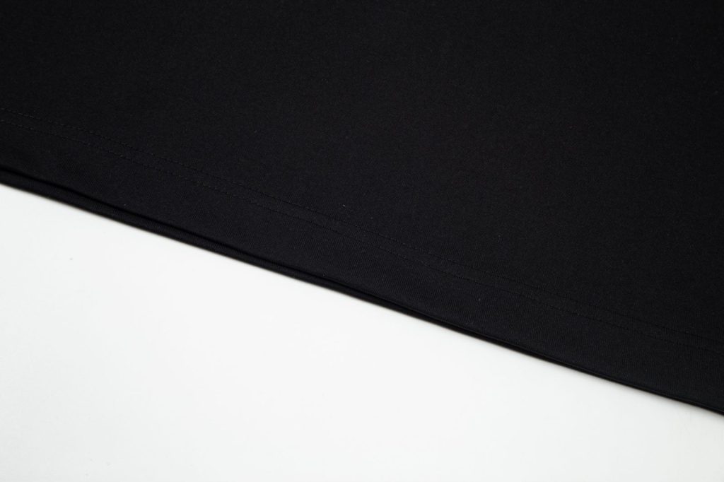 Gucci(グッチ)芸能人スーパーコピー ロゴプリントカジュアル半袖