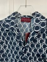 Gucci（グッチ） 激安販売 芸能人コピー 入手困難 プリントスキッパー半袖シャツ