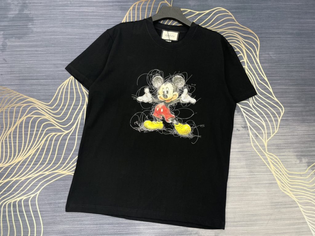 Gucci（グッチ） 春夏新作 激安販売   コピー アルファベットLOGO男女同タイプ半袖