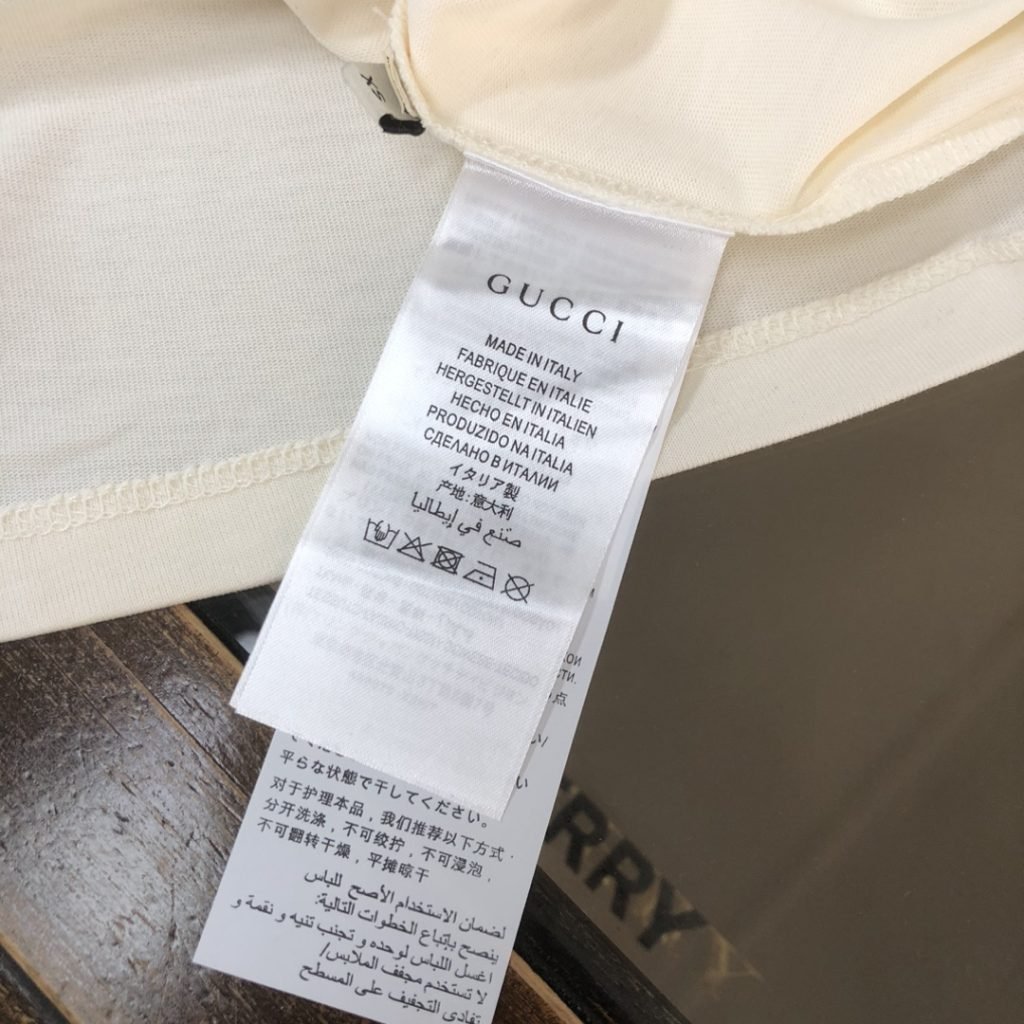 超お得 入手困難 激安通販  グッチ  スーパーコピー なプリント半袖Tシャツ