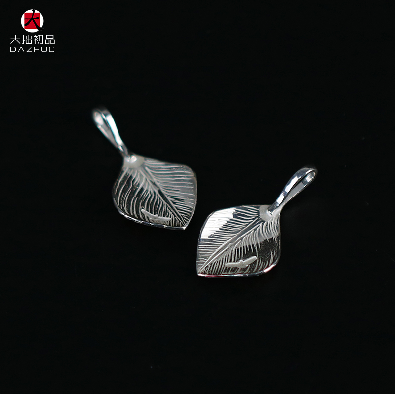 Kenzo Kikuchi(ケンキクチ) 偽物 菊地健18金飛鳥印台小葵葉手作りシルバーアクセサリー 通販