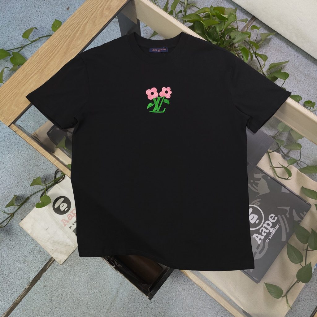 LOUIS VUITTON（ルイヴィトン）激安販売 スーパーコピー  ロゴ刺繍カジュアルカップル半袖Tシャツ