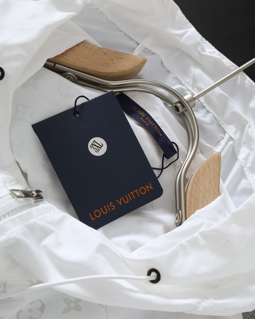 LOUIS VUITTON(ルイヴィトン)2024 新作 n級品 パーカプリントジャカードジャケット 激安通販|スーパーコピーn級優良店 8 LOUIS VUITTON(ルイヴィトン)2024 新作 n級品 パーカプリントジャカードジャケット 激安通販