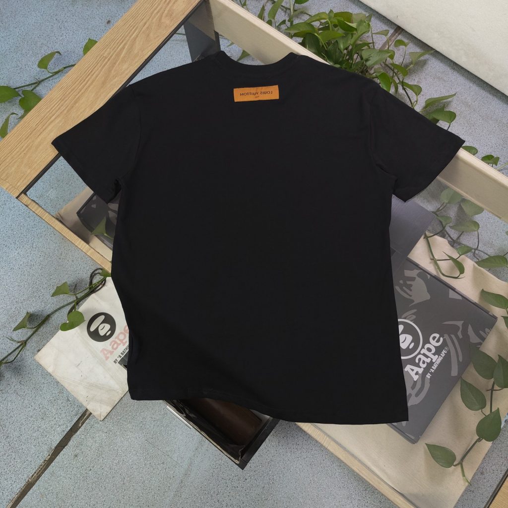 LOUIS VUITTON（ルイヴィトン） 芸能人 偽物  ブルーアルファベット刺繍カジュアルカップル半袖Tシャツ