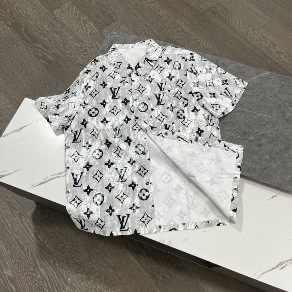 LOUIS VUITTON(ルイヴィトン) コピー ジャカードシャドー日焼け止めシャツ 激安通販