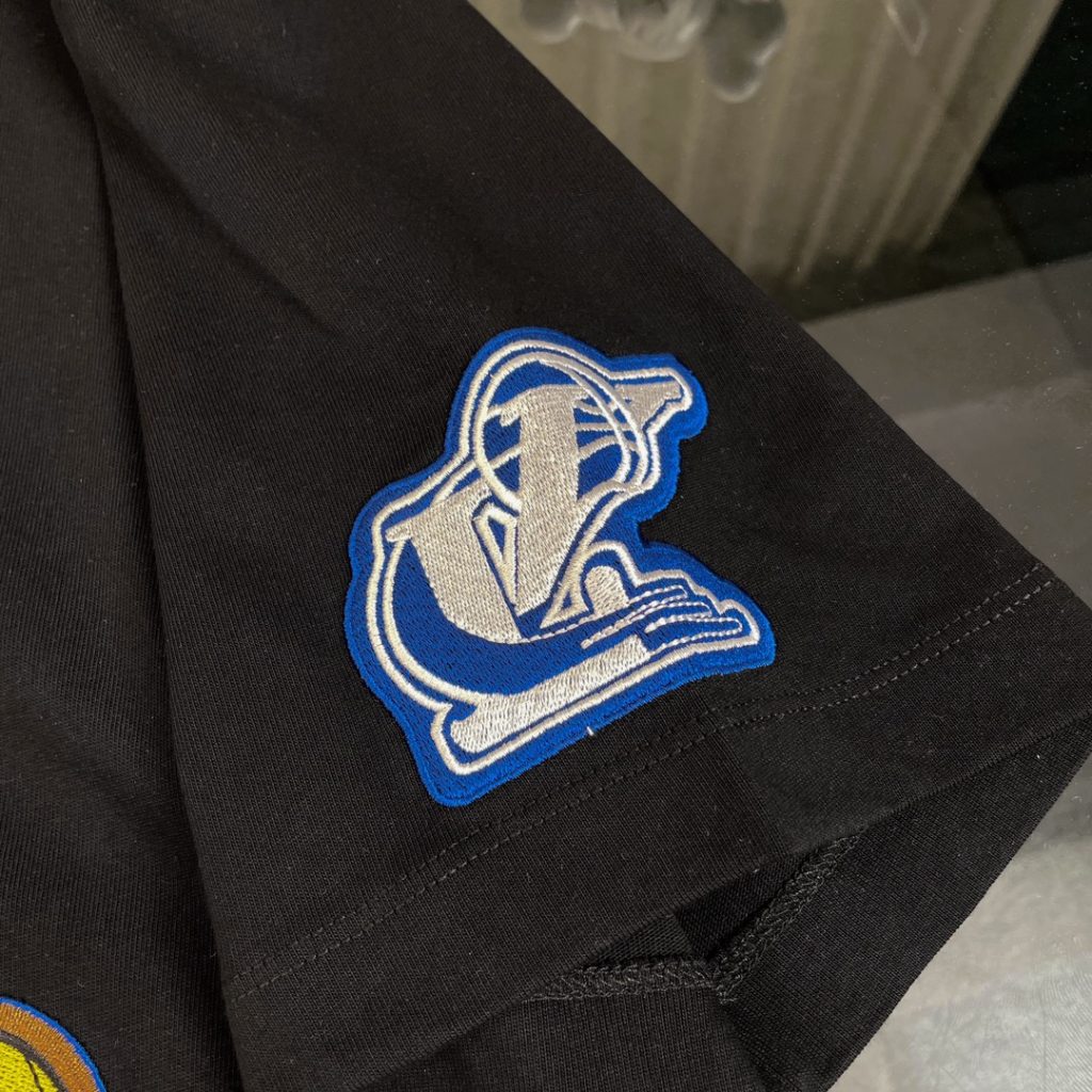 LOUIS VUITTON（ルイヴィトン） スーパーコピー  刺繍バスケットボール柄アルファベット半袖Tシャツ 激安通販