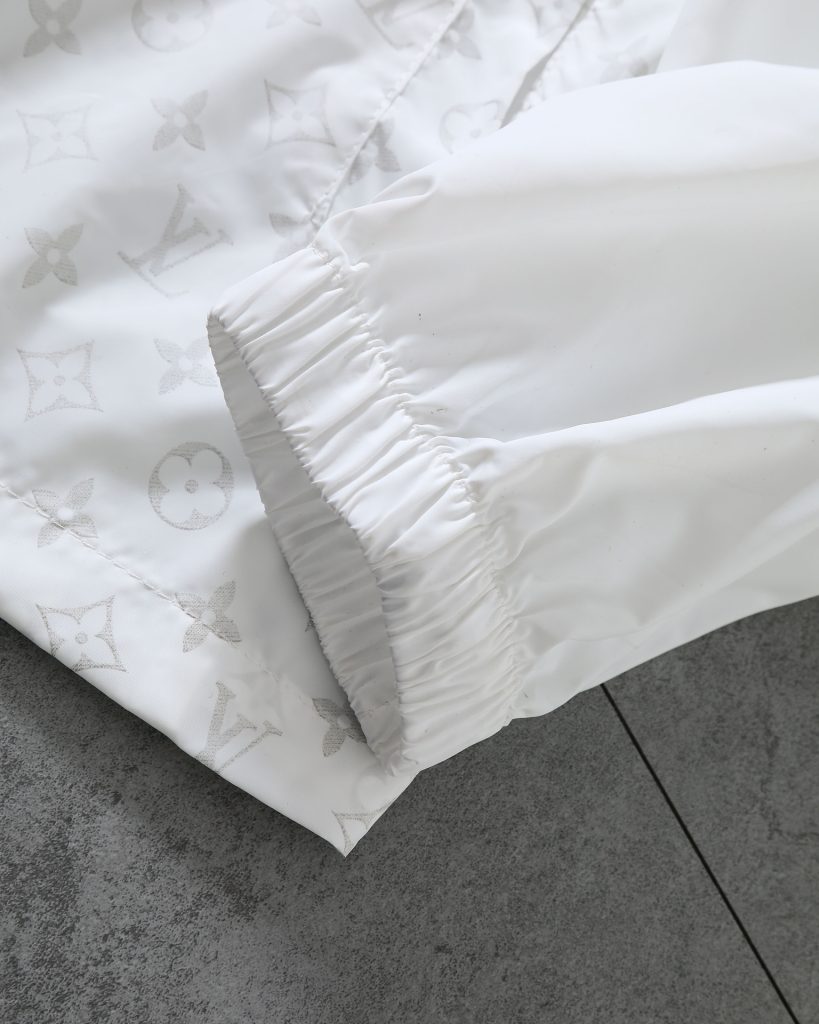 LOUIS VUITTON(ルイヴィトン)2024 新作 n級品 パーカプリントジャカードジャケット 激安通販|スーパーコピーn級優良店 6 LOUIS VUITTON(ルイヴィトン)2024 新作 n級品 パーカプリントジャカードジャケット 激安通販