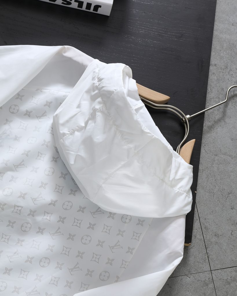 LOUIS VUITTON(ルイヴィトン)2024 新作 n級品 パーカプリントジャカードジャケット 激安通販|スーパーコピーn級優良店 5 LOUIS VUITTON(ルイヴィトン)2024 新作 n級品 パーカプリントジャカードジャケット 激安通販