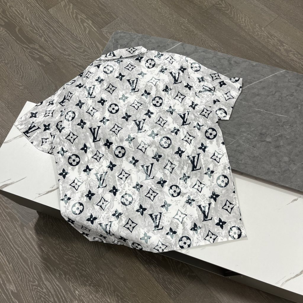 LOUIS VUITTON(ルイヴィトン) コピー ジャカードシャドー日焼け止めシャツ 激安通販