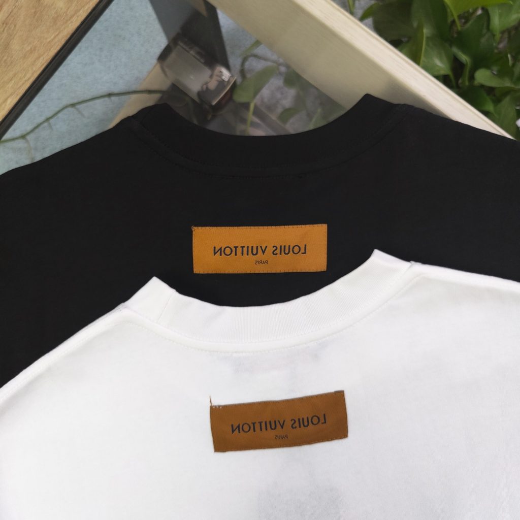 LOUIS VUITTON（ルイヴィトン）激安販売 スーパーコピー  ロゴ刺繍カジュアルカップル半袖Tシャツ