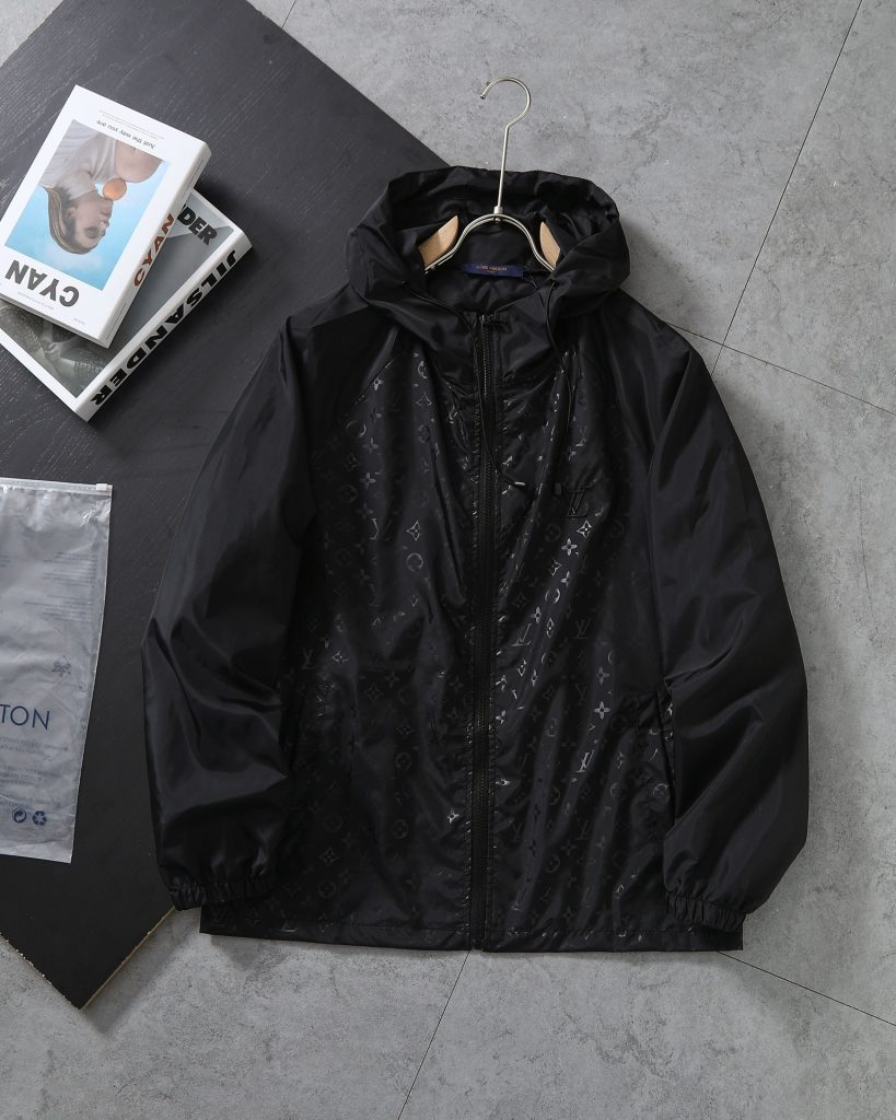 LOUIS VUITTON(ルイヴィトン)2024 新作 n級品 パーカプリントジャカードジャケット 激安通販|スーパーコピーn級優良店 2 LOUIS VUITTON(ルイヴィトン)2024 新作 n級品 パーカプリントジャカードジャケット 激安通販