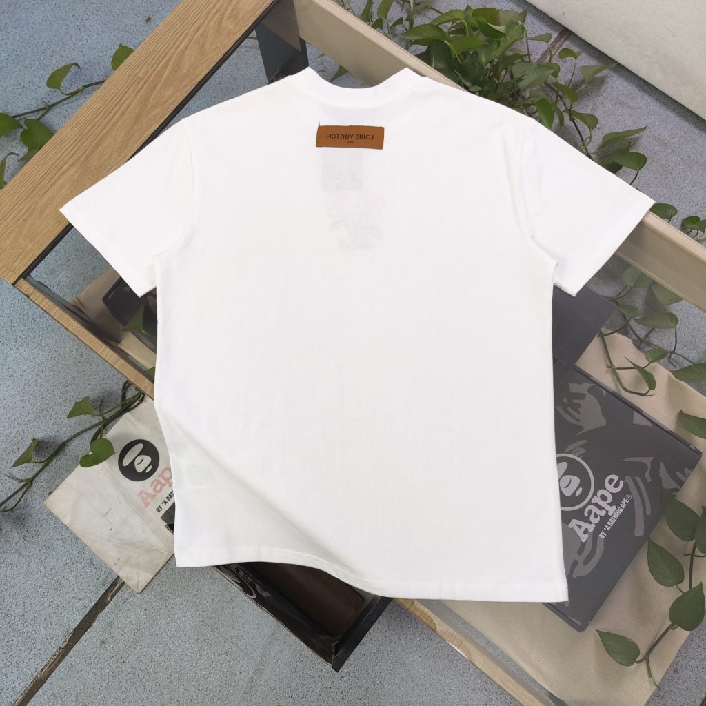 LOUIS VUITTON（ルイヴィトン）激安販売 スーパーコピー  ロゴ刺繍カジュアルカップル半袖Tシャツ