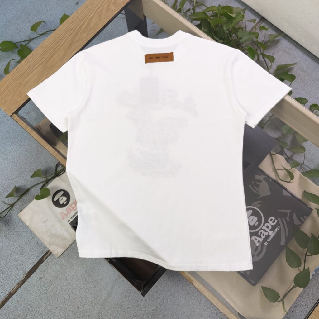 LOUIS VUITTON（ルイヴィトン） 芸能人 偽物  ブルーアルファベット刺繍カジュアルカップル半袖Tシャツ