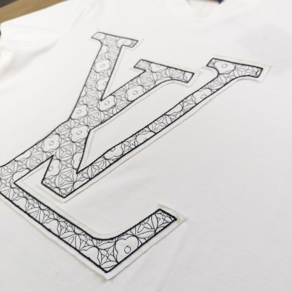 LOUIS VUITTON（ルイヴィトン）激安販売 コピーロゴ刺繍カジュアルカップル半袖
