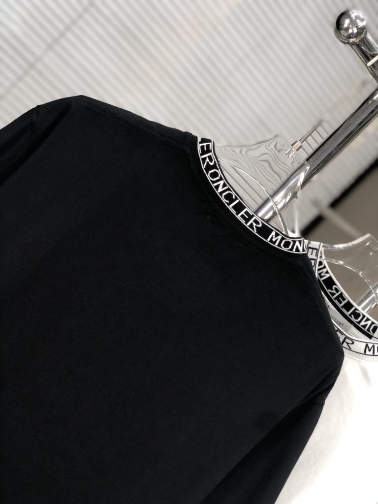 新作モンクレールコピー ロゴ刺繍 ファッション カジュアル半袖Tシャツ